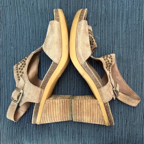 DANSKO DEANDRA HEELED SUEDE SHIMMER SANDALS EURO 40 (9.5-10) - Picture 2 of 13